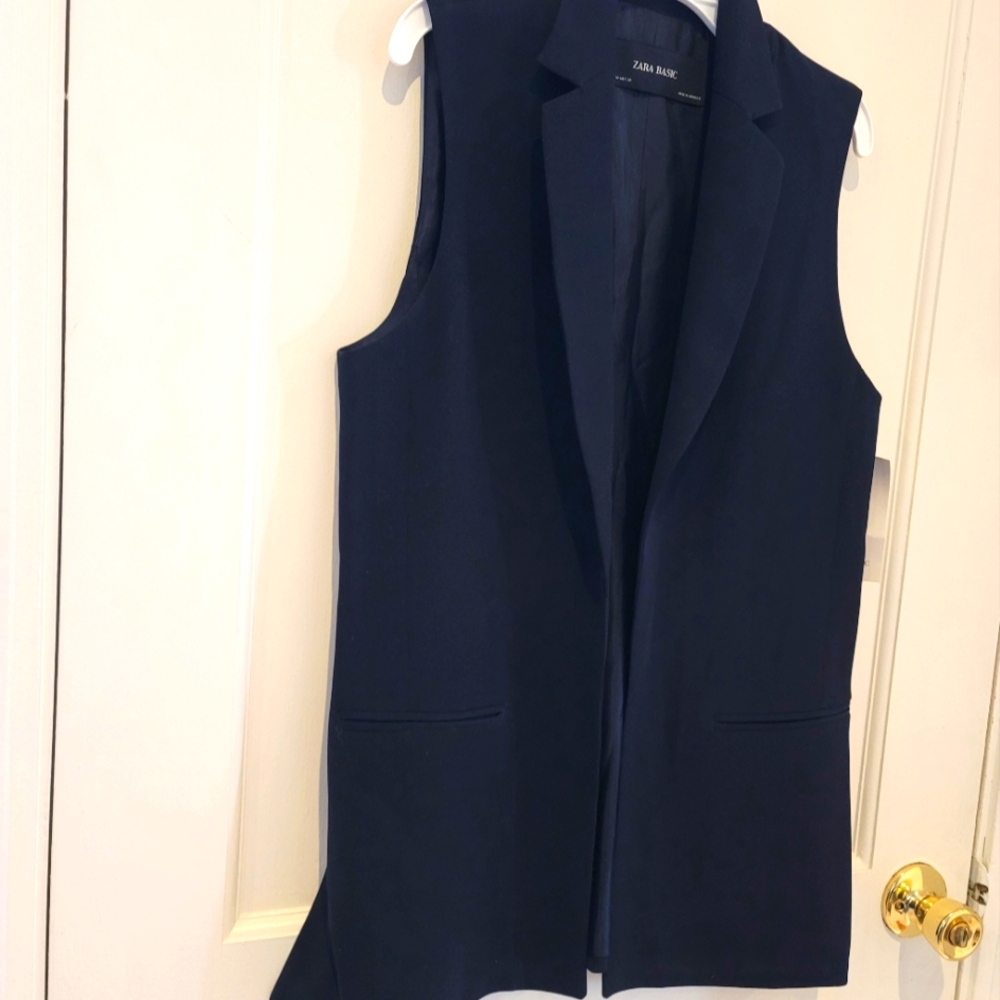 ZARA sleeveless blazer